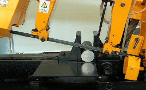 吉州数控带锯床自动送料精度会出现偏差吗? 吉州数控带锯床自动送料精度会出现偏差吗?